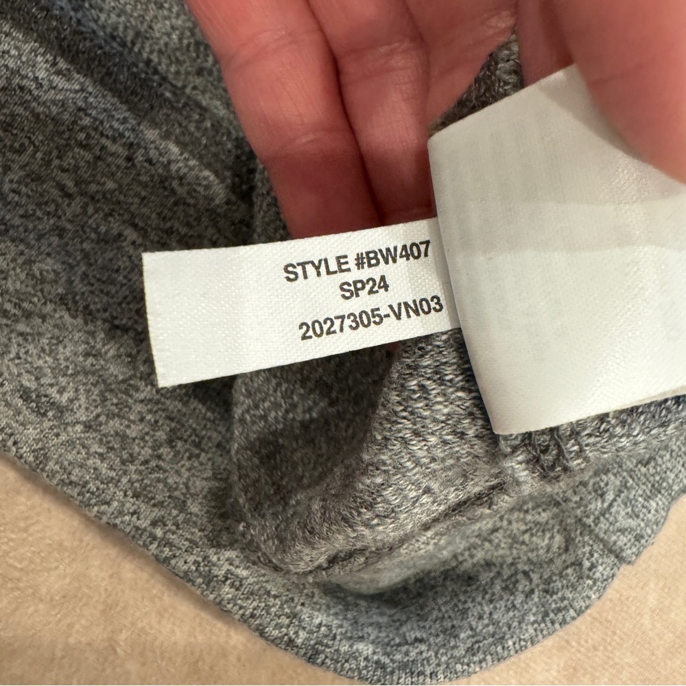 J. Crew Long-sleeve textured sweater-tee | size medium | NWOT - Picture 8 of 9